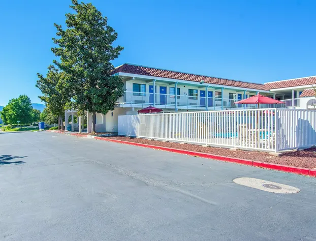 Motel 6 Redding, CA - South hotel detail image 3