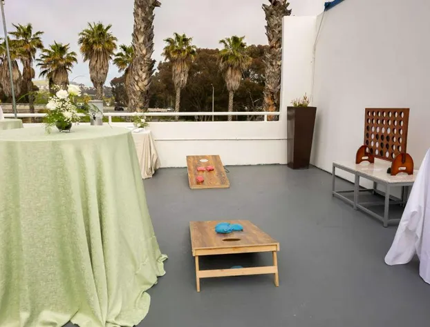 Hilton Garden Inn Dana Point Doheny Beach hotel detail image 2