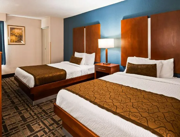 Best Western Plus Richmond Airport Hotel hotel detail image 4