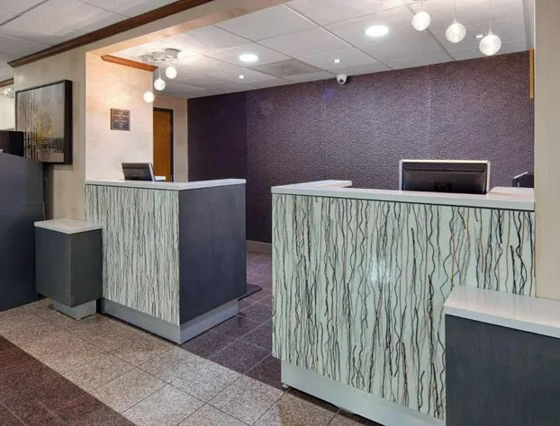 Best Western Plus Richmond Airport Hotel hotel detail image 2