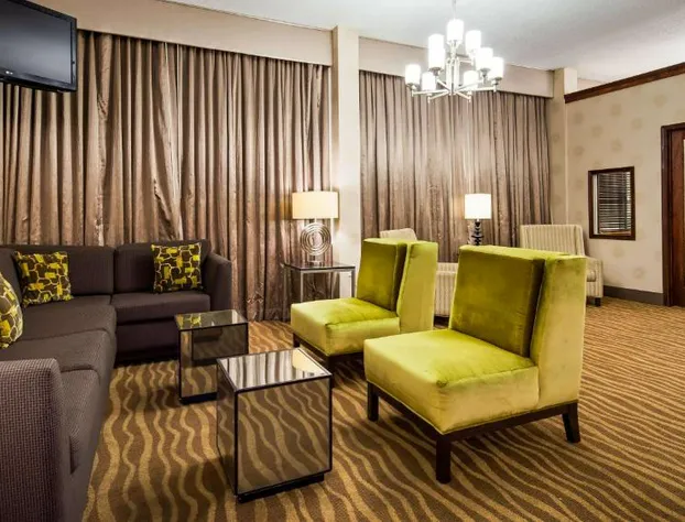 Best Western Plus Richmond Airport Hotel hotel detail image 3