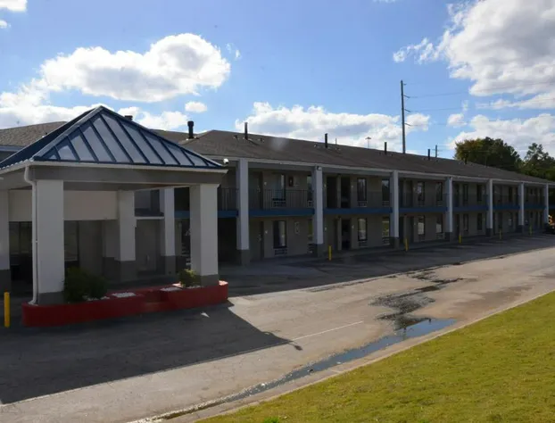 My Home & Suites Covington hotel detail image 1