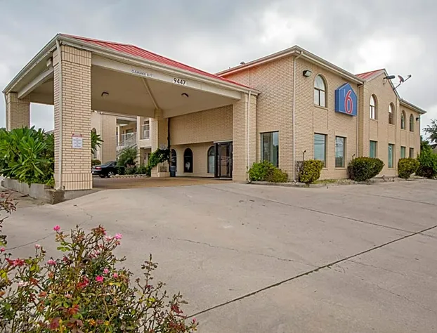 Motel 6 San Antonio, TX - Fiesta Trails hotel detail image 4