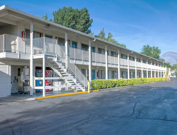 Motel 6 Bishop, CA hotel detail image 1