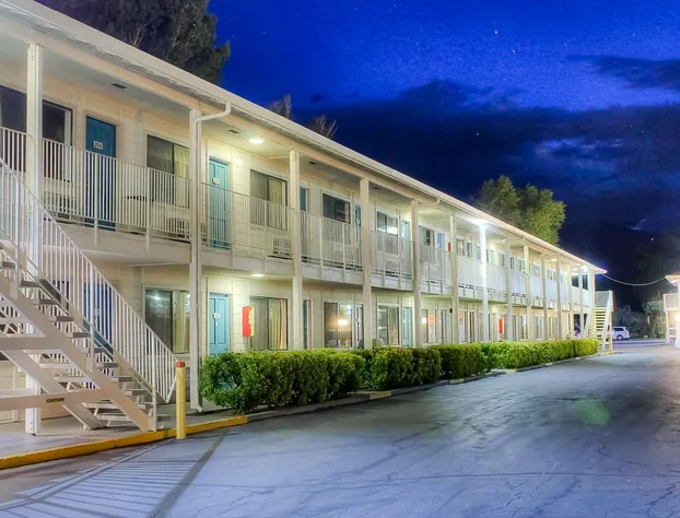 Motel 6 Bishop, CA hotel detail image 2