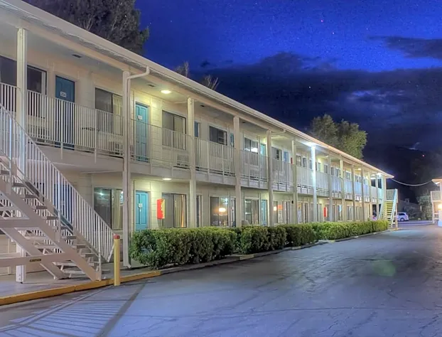 Motel 6 Bishop, CA hotel detail image 2