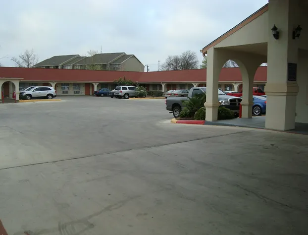 Winnquest Inn Near Ft. Sam Houston hotel detail image 2