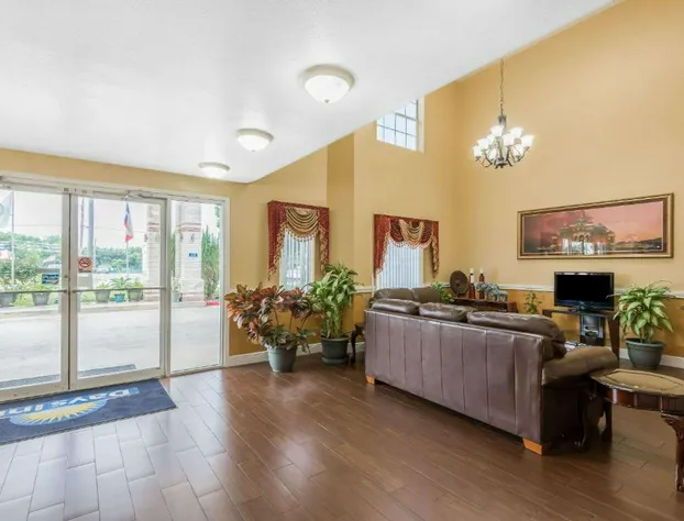 Days Inn by Wyndham San Antonio Southeast/Frost Bank Center hotel detail image 3