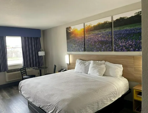 Days Inn by Wyndham San Antonio Southeast/Frost Bank Center hotel detail image 3