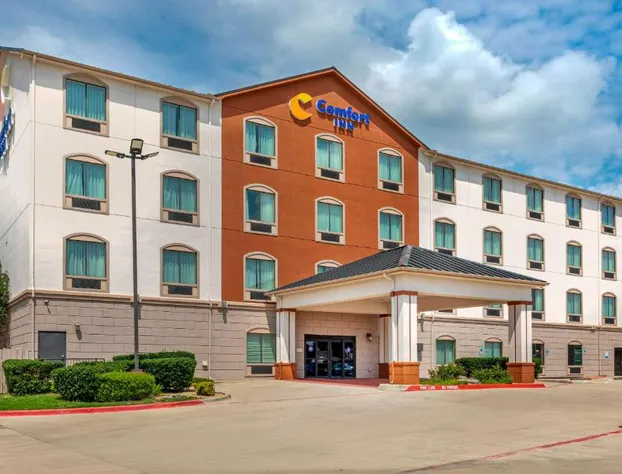 Comfort Inn Near UNT hotel detail image 1