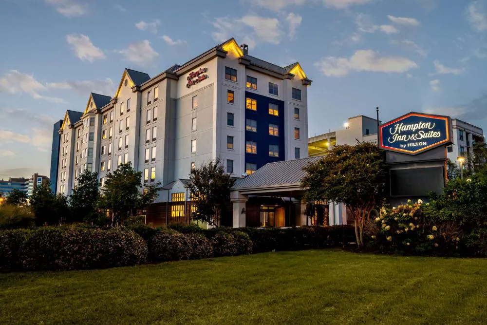 Hampton Inn & Suites Nashville-Vanderbilt-Elliston Place hotel hero
