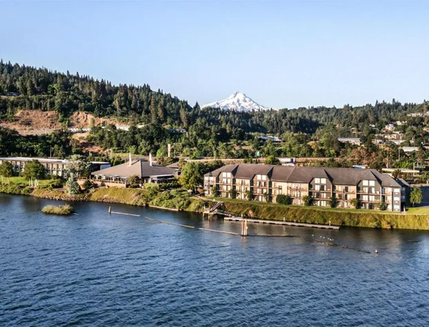 Best Western Plus Hood River Inn hotel detail image 1