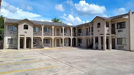 Mission Inn hotel hero