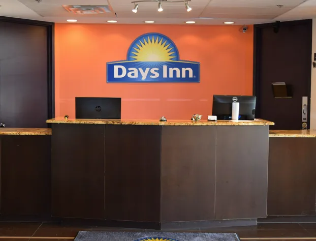 Days Inn by Wyndham Sherman hotel detail image 3