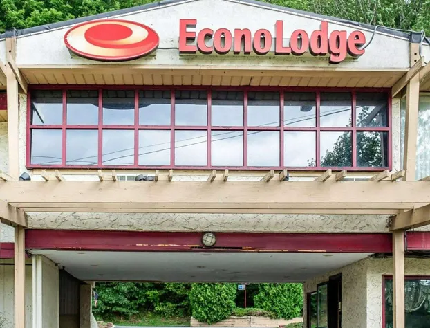 Econo Lodge Clarks Summit - Scranton hotel detail image 3