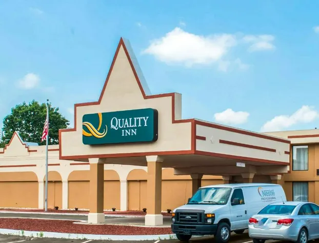 Quality Inn New Kensington hotel detail image 2