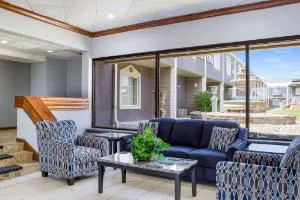 Quality Inn & Suites Kansas City - Independence I-70 East hotel detail image 2