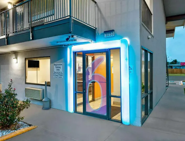 Motel 6 Columbus, GA hotel detail image 3