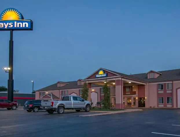 Days Inn by Wyndham Pauls Valley hotel detail image 3