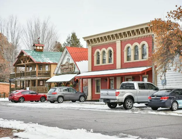 Valley House Inn hotel detail image 1