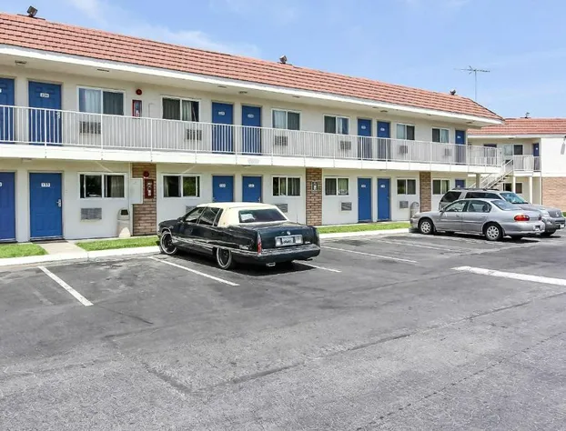 Motel 6 San Jose, CA - Airport hotel detail image 2