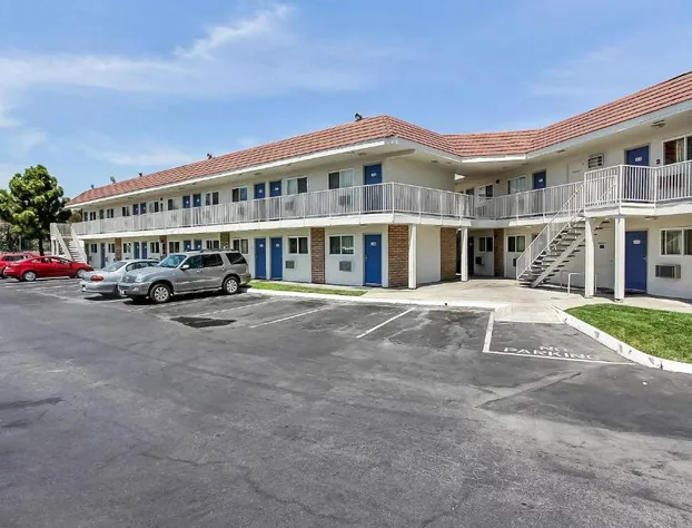 Motel 6 San Jose, CA - Airport hotel detail image 1