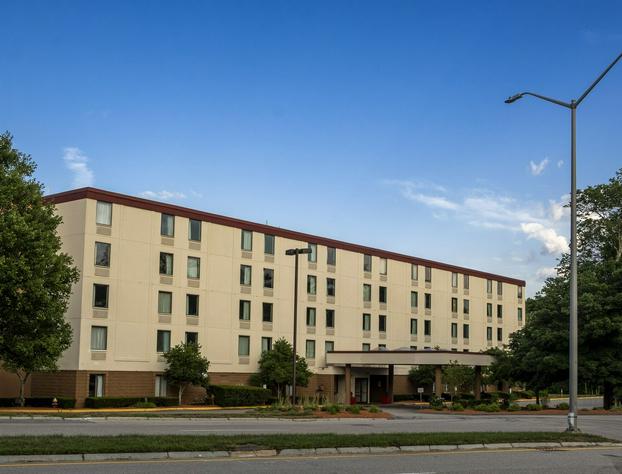Red Roof Inn PLUS+ Boston - Mansfield/ Foxboro hotel detail image 1