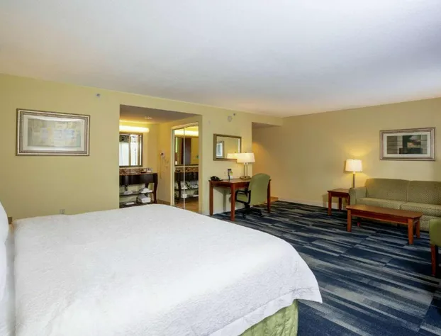 Hampton Inn & Suites Ft. Pierce hotel detail image 4