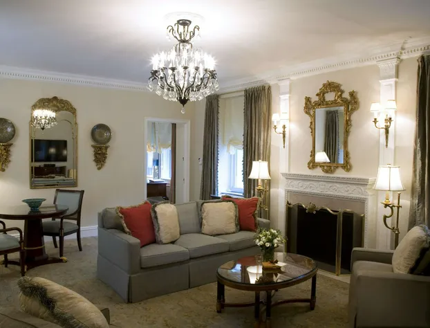 The Sherry Netherland hotel detail image 3