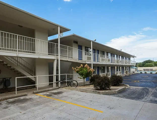 Motel 6 Rochester, MN hotel detail image 4