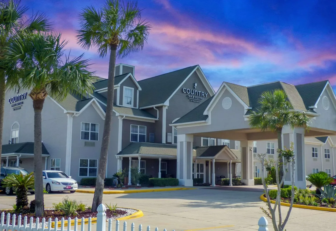 Country Inn & Suites by Radisson, Biloxi-Ocean Springs, MS hotel hero