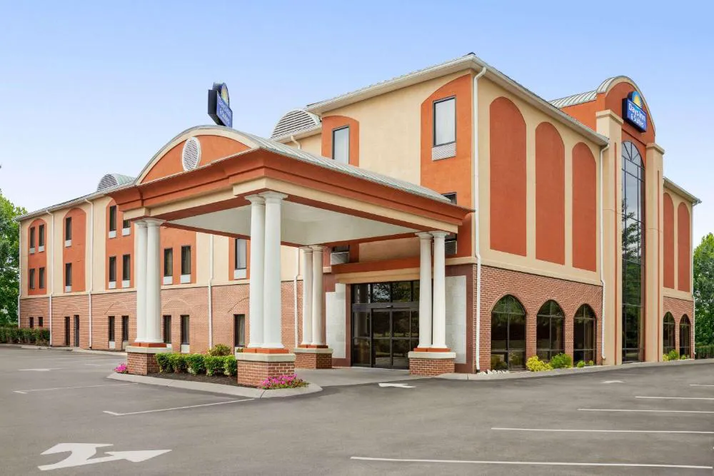 Days Inn & Suites by Wyndham Murfreesboro hotel hero