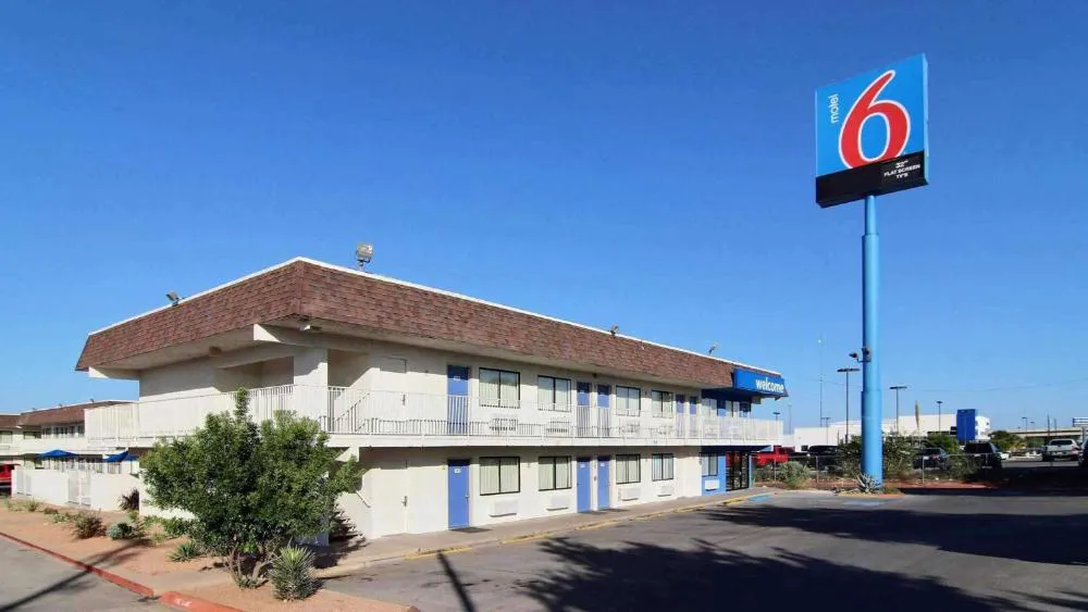 Motel 6 San Angelo, TX hotel hero