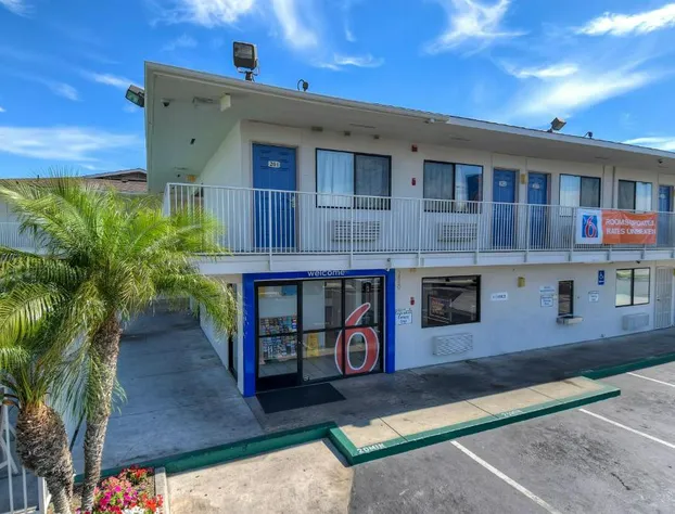 Motel 6 Stanton, CA - Anaheim West hotel detail image 3