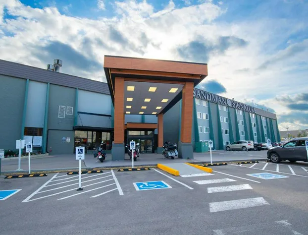 Sandman Signature Lethbridge Lodge hotel detail image 1