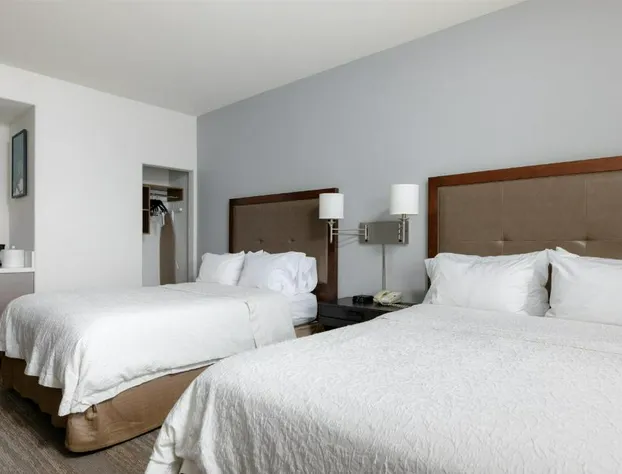 Hampton Inn & Suites Palmdale hotel detail image 2