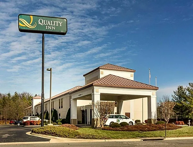 Quality Inn Richmond Airport hotel detail image 1