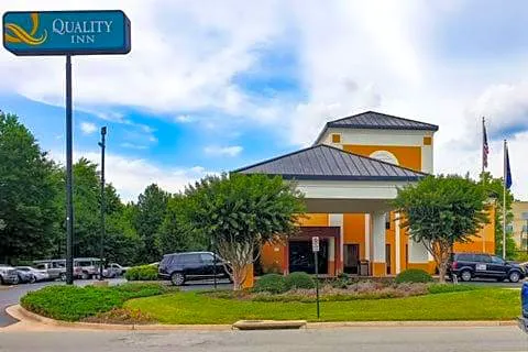 Quality Inn Richmond Airport hotel detail image 2