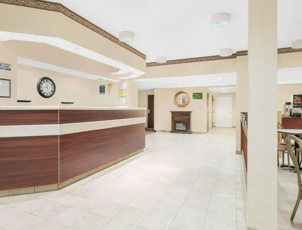 Microtel Inn & Suites by Wyndham Hamburg hotel detail image 1