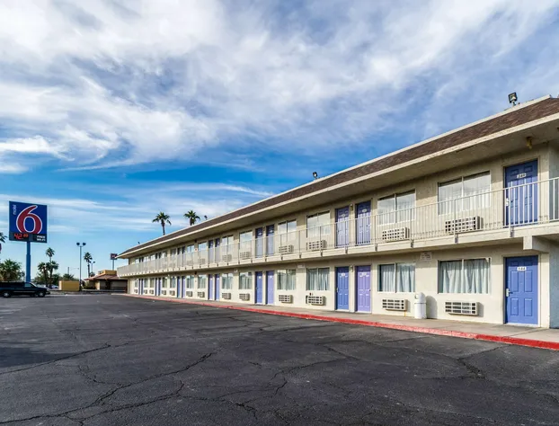 Motel 6 El Centro, CA hotel detail image 1