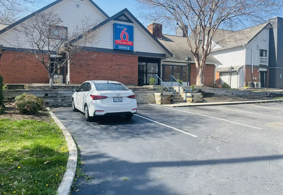 Studio 6 Greensboro, NC hotel hero