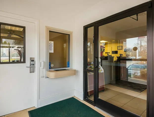 Studio 6 Greensboro, NC hotel detail image 3