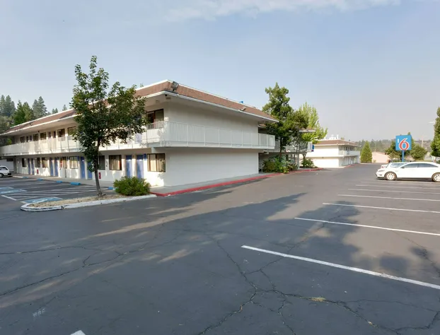 Motel 6 Weed - Mount Shasta hotel detail image 2