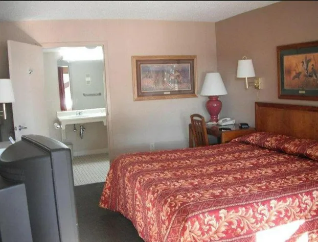 Days Inn by Wyndham Clanton AL hotel detail image 4