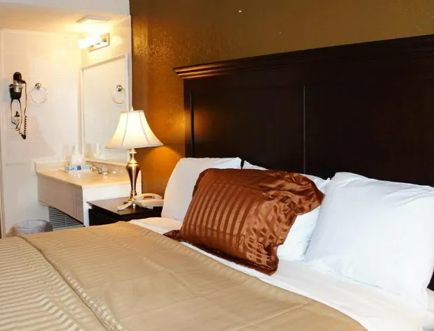 Americas Best Value Inn & Suites Kansas City hotel detail image 3