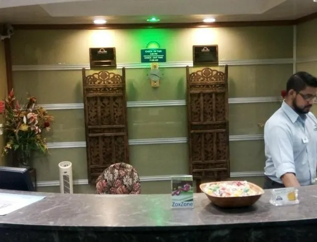 Days Inn & Suites by Wyndham Artesia hotel detail image 4