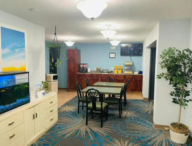 Days Inn by Wyndham Jamestown hotel detail image 4