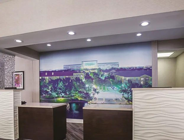 La Quinta Inn & Suites by Wyndham Dallas Plano West hotel detail image 3