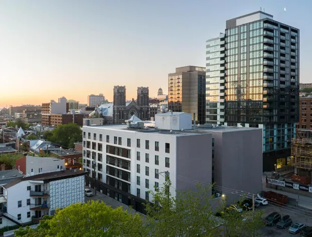 Best Western Plus City Centre/Centre-Ville hotel detail image 1