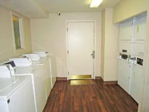 Suburban Studios Columbus East hotel detail image 1